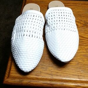 - Restricted womens slip-on sandals sz 9